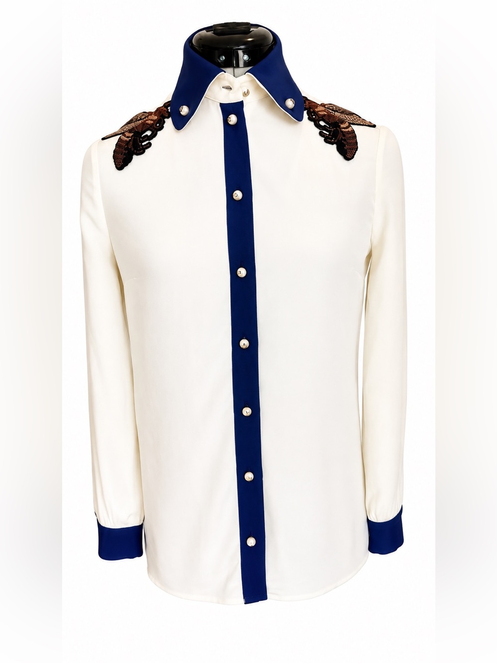 Gucci 100% Silk Embroidered Bee Blouse and (optional) Oscar de la Renta Scarf